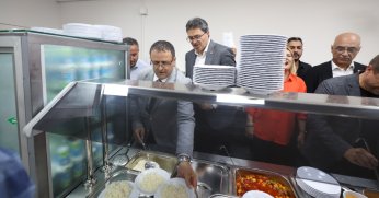 Derince Kent Lokantası Açıldı:  3 Çeşit Yemek 50 TL