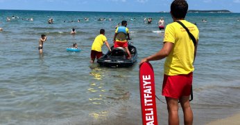 KOSKEM sahillerde 247 kişiyi hayata bağladı