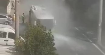 Halk otobüsünde çıkan yangın korkuttu