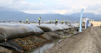 Dip Çamuru temizliğinde ikinci etap ihalesi yapıldı