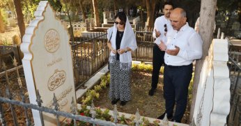 Eski Bakan Yardımcısı Ahmet Haluk Dursun kabri başında anıldı