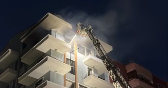 İnşaat halindeki binada yangın