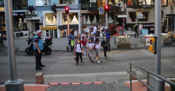 Büyükşehir Zabıtasıyla okul önleri güvende