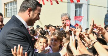 Başiskele’de 1. Sınıf Öğrencilere Kırtasiye Desteğine Devam    