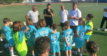 Ertuğrul Sağlam minik sporcu ve aileleri ile buluştu