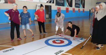 Büyükşehir sporla hayata bağlıyor