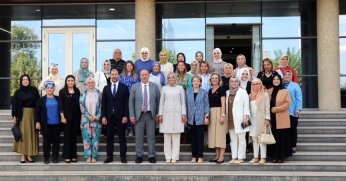Eski Bakan Sayan’dan KOTO kadın girişimcileri ile özel görüşme