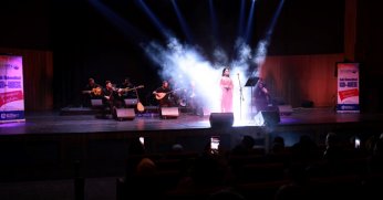 Bozkırın tezenesi Neşet Ertaş türkülerle anıldı