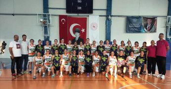 KBSK ve Antspor U16 kızlarından dostluk maçı