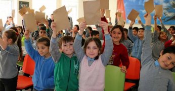 Kâğıdın serüveni köy okullarıyla buluştu