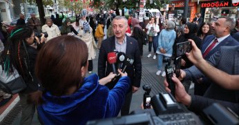 5 bin kitabı dalından topladılar