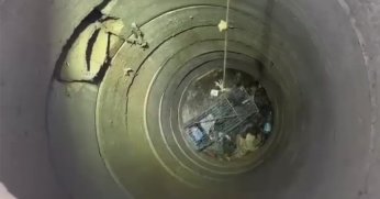 Kuyuya düşen yavru kedi için seferber oldular