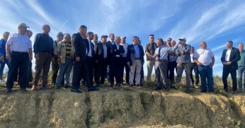 İYİ Parti Kocaeli Heyeti'nin Kandıra'daki Çöp Tesisine Karşı Eylem Destek Ziyareti