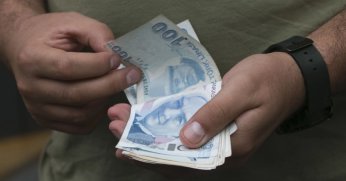 GİB'den 7 bin lirayı aşan ödemeler için banka zorunluluğu
