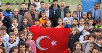 GÖLCÜK’TE CUMHURİYET COŞKUSU SPORLA BİRLEŞTİ