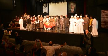 Kara Fatma' oyunu coşkuyla izlendi