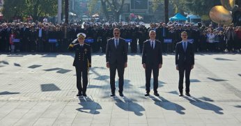 GÖLCÜK'TE CUMHURİYET BAYRAMI ETKİNLİKLERİ TÖREN İLE BAŞLADI