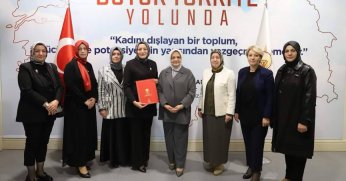 AK Parti Körfez’de Demir’in  yerine Tohumeken atandı   