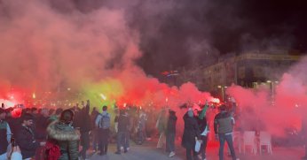 Yasak engel olamadı: Kocaelisporlular dev ekran başında coştu