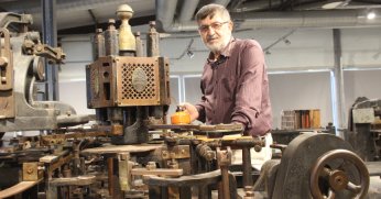 Müzenin en yaşlı üyesi: 140 yıllık zarf makinesi hala çalışıyor