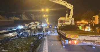 Parçalanan araçtan sağ çıktı