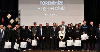 YKS’ye Hazırlanan Öğrencilere Soru Bankası Seti Desteği