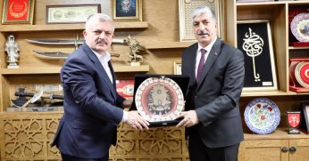 Başkan Ömeroğlu'ndan MHP Kocaeli İl Başkanı Tuncay Batı'ya Hayırlı Olsun Ziyareti