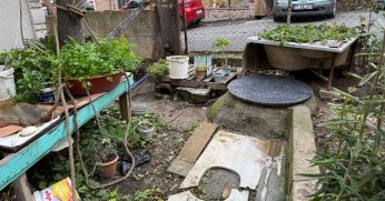 Kadının yardımına ekipler yetişti