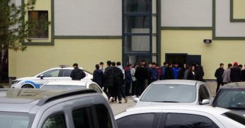 Tartıştığı okul arkadaşını tornavida ile yaraladı