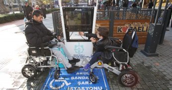 Engelsiz Kocaeli’nde akülü şarj istasyonları pırıl pırıl