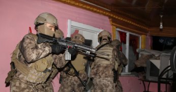 Eş zamanlı baskın!