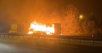 TEM'de tır alev alev yandı