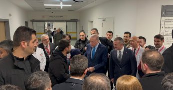 Erdoğan, Kocaeli Şehir Hastanesi'nde hastaları ziyaret etti