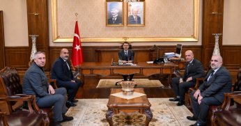 Kocaeli Van Derneklerinden Vali İlhami Aktaş'a ziyaret