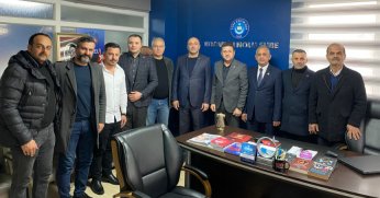 Öğretmenlerini unutmadı!