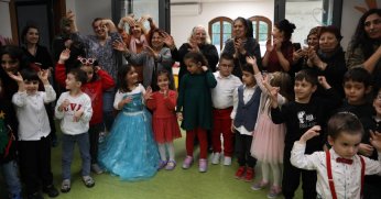 Yılbaşında geçmişle geleceği bir araya getirdi!