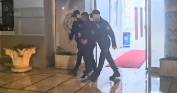 Suçüstü yakalandı