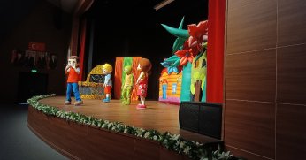 Başiskele'de çocuklar Niloya ile eğlendi