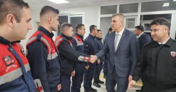 Başkan Sezer görevi başındaki personeli yanlız bırakmadı