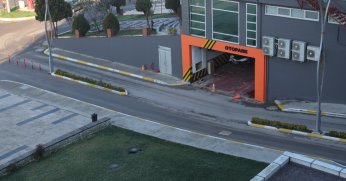 Kandıra Belediyesi Kapalı Otopark’ı Yenilendi. 