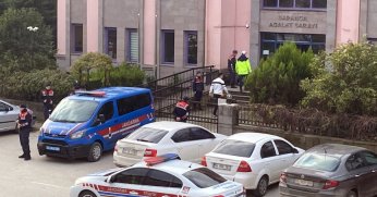 Tartıştığı kardeşini beylik tabancasıyla vuran emekli polis adliyede