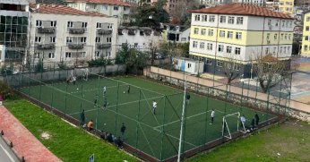 Çim Halı sahasında vatandaşlardan şikayetler