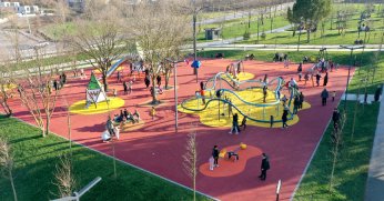 Başiskele Millet Bahçesi’nde Bahar Tadında Mutluluk