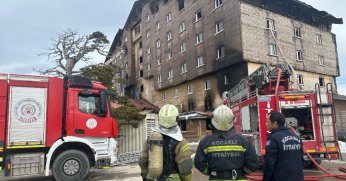Kocaeli İtfaiyesi, otel yangınında aktif görev aldı
