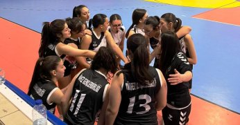 Körfezli Kızlar Güçlü Rakiplerini Zorluyor