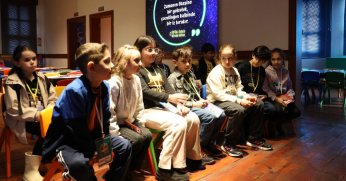 İzmit Belediyesi çocuk atölyeleri ile çocukların ara tatili renkleniyor