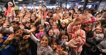 Kukla Marmelat’a bayıldı!