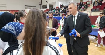 Gölcük Belediye Sporcusu Kuşak atladı