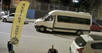 Çöpleri bilinçli olarak saçan şahıs kameraya yakalandı!