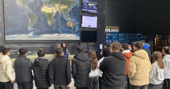 17 Ağustos Deprem Anma ve Farkındalık Müzesi  gençlere deprem farkındalığı aşılıyor   